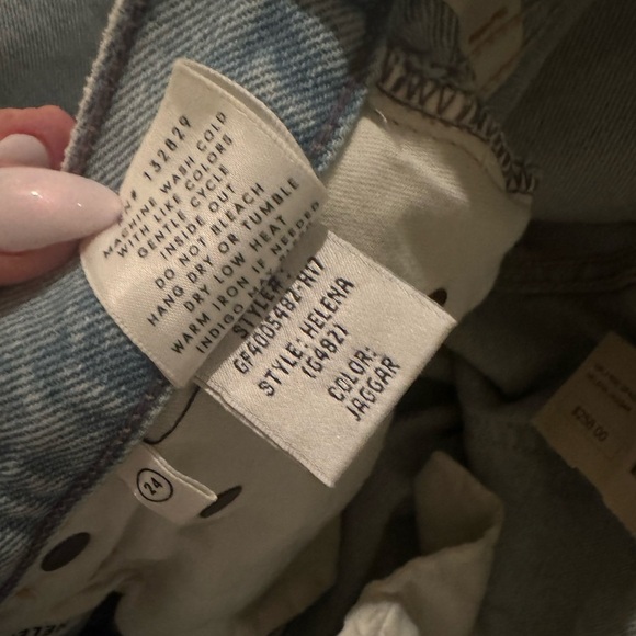 NWT GRLFRND Helena High Rise Straight Jean Jaggar Wash Sz 24 Distressed Denim - Picture 5 of 8